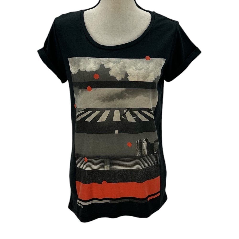 Bench Short Sleeve Crew Neck City Scape Print T-Shirt - Black - size Small